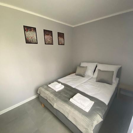 Energylandia Zator Noclegi Apartament Pokoje Do Wynajecia Polanka Wielka Buitenkant foto